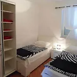 The Big Chill - Three Bedroom With Terrace, Balcony And Jacuzzi