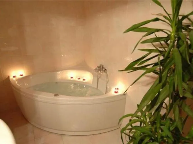 아파트 The Big Chill - Three Bedroom With Terrace, Balcony And Jacuzzi *