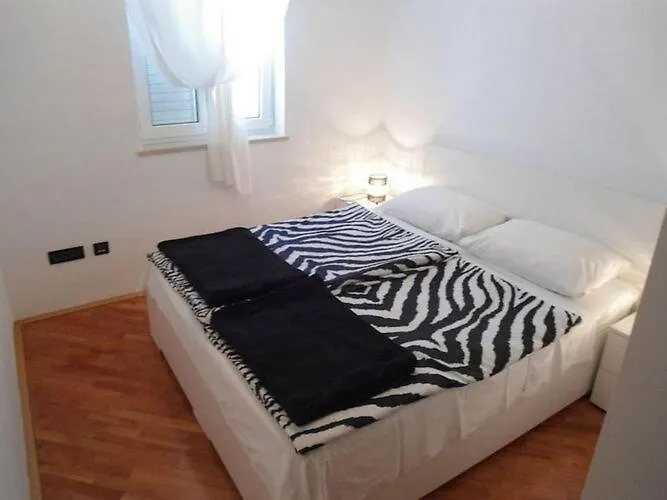 The Big Chill - Three Bedroom With Terrace, Balcony And Jacuzzi 아파트 두브로브니크