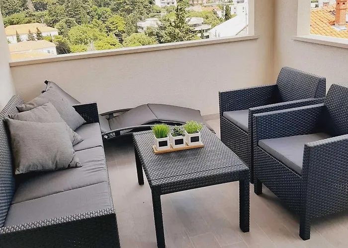 Apartament The Big Chill - Three Bedroom With Terrace, Balcony And Jacuzzi *
