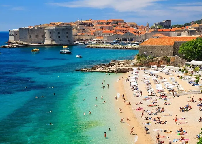 The Big Chill - Three Bedroom With Terrace, Balcony And Jacuzzi