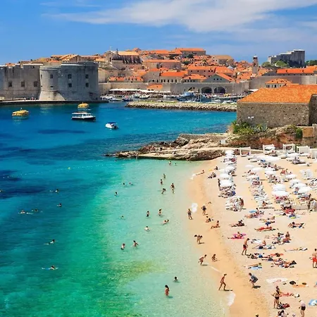 The Big Chill - Three Bedroom With Terrace, Balcony And Jacuzzi